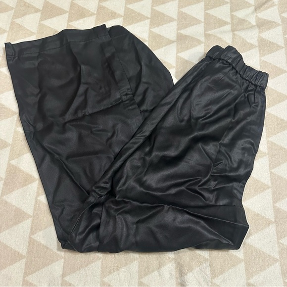 NWT Coated Twill Track Pant
Sanctuary - Picture 6 of 9
